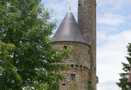 Tour de Bonvouloir à Juvigny sous Andaine