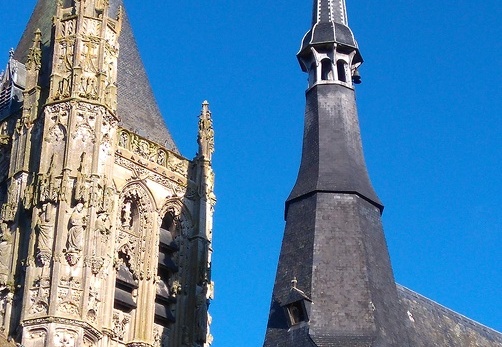 L'aigle et son église