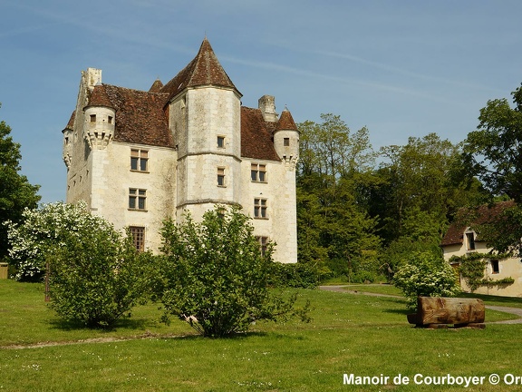 Manoir de Courboyer à Nocé